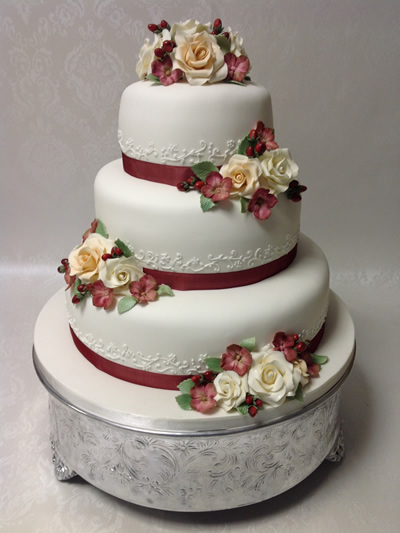 Wedding Cakes and Celebration Cakes by Catherine Scott