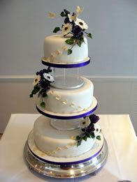 Wedding cake pillars uk