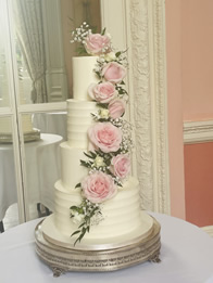 Buttercream wedding cake by Catherine Scott