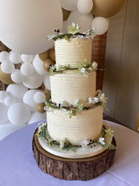 Buttercream wedding cake by Catherine Scott