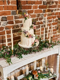 Buttercream wedding cake by Catherine Scott