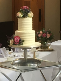 Buttercream wedding cake by Catherine Scott
