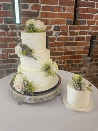 Buttercream wedding cake by Catherine Scott