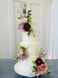 Buttercream wedding cake by Catherine Scott