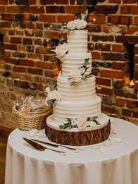 Buttercream wedding cake by Catherine Scott