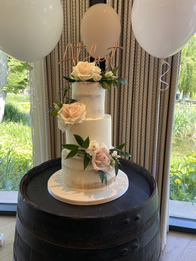 Buttercream wedding cake by Catherine Scott