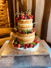 Buttercream wedding cake by Catherine Scott