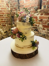 Buttercream wedding cake by Catherine Scott