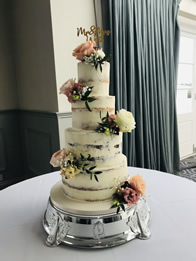 Buttercream wedding cake by Catherine Scott