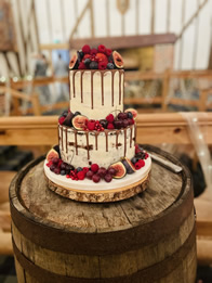 Buttercream wedding cake by Catherine Scott