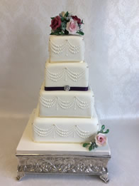 Contemporary wedding cake by Catherine Scott