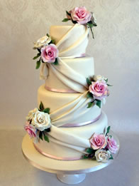 Contemporary wedding cake by Catherine Scott