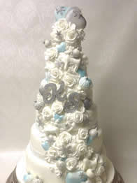 Contemporary wedding cake by Catherine Scott