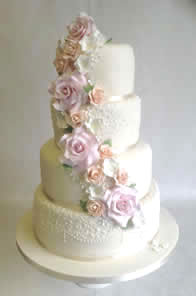Contemporary wedding cake by Catherine Scott
