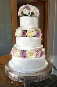 Contemporary wedding cake by Catherine Scott