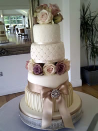 Contemporary wedding cake by Catherine Scott