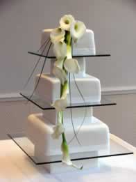 Contemporary wedding cake by Catherine Scott