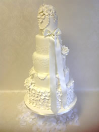 Contemporary wedding cake by Catherine Scott