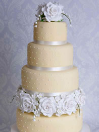 Contemporary wedding cake by Catherine Scott
