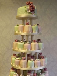 Wedding cupcakes by Catherine Scott