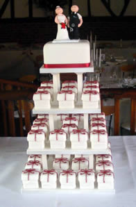 Wedding cupcakes by Catherine Scott